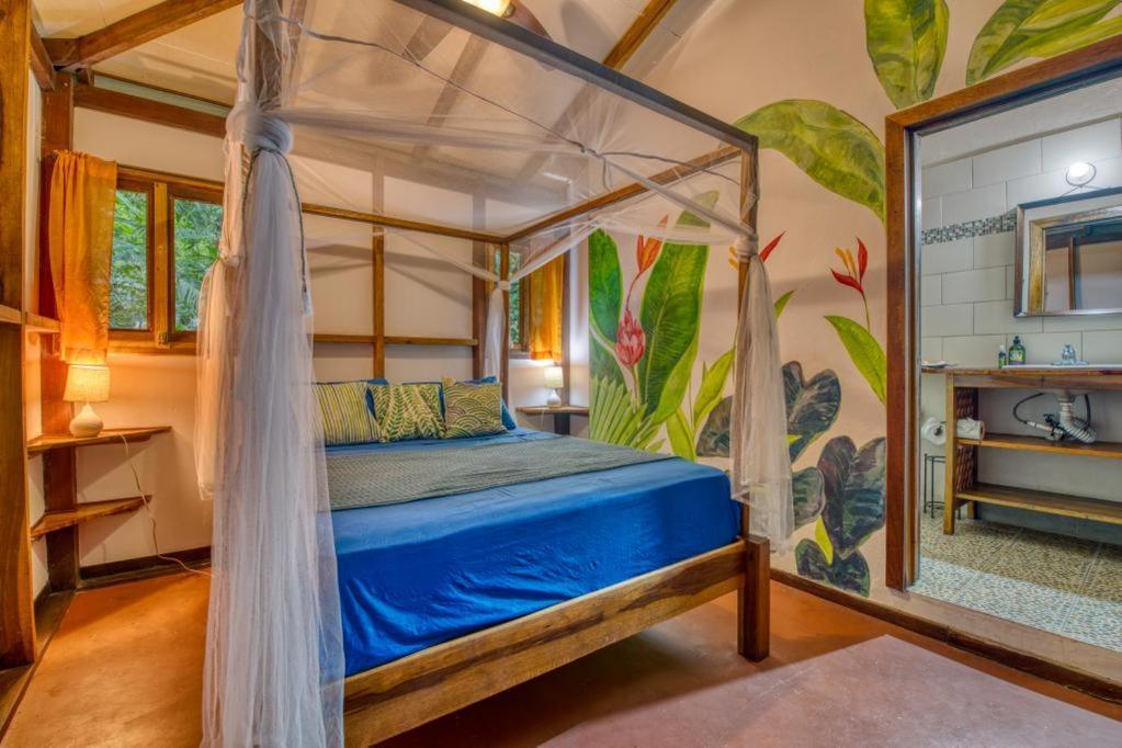 Pachamama Jungle River Lodge - Punta Uva Puerto Viejo de Talamanca Exterior photo